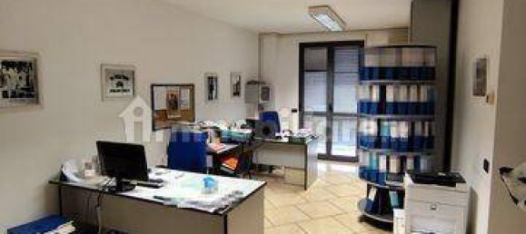 4 rooms Office in Rovigo, Italy No. 307463 10