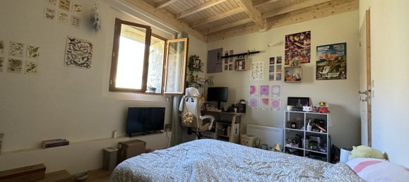 3 bedrooms House in Saint-Simon, France No. 44695 11