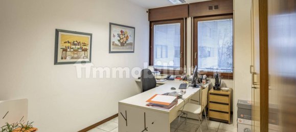 5 rooms Office in Verona, Italy No. 365219 9