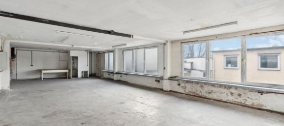 23 rooms Building in Dusseldorf, Germany No. 58386 12