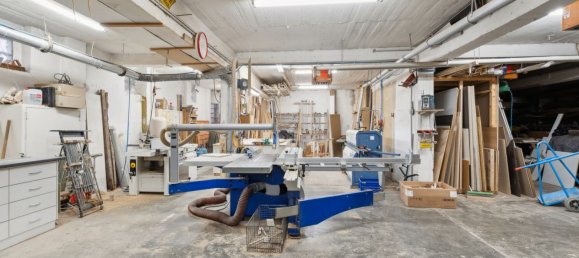 23 rooms Building in Dusseldorf, Germany No. 58386 14