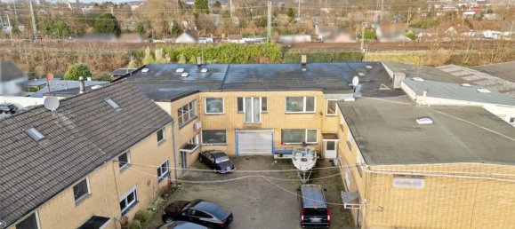 23 rooms Building in Dusseldorf, Germany No. 58386 3