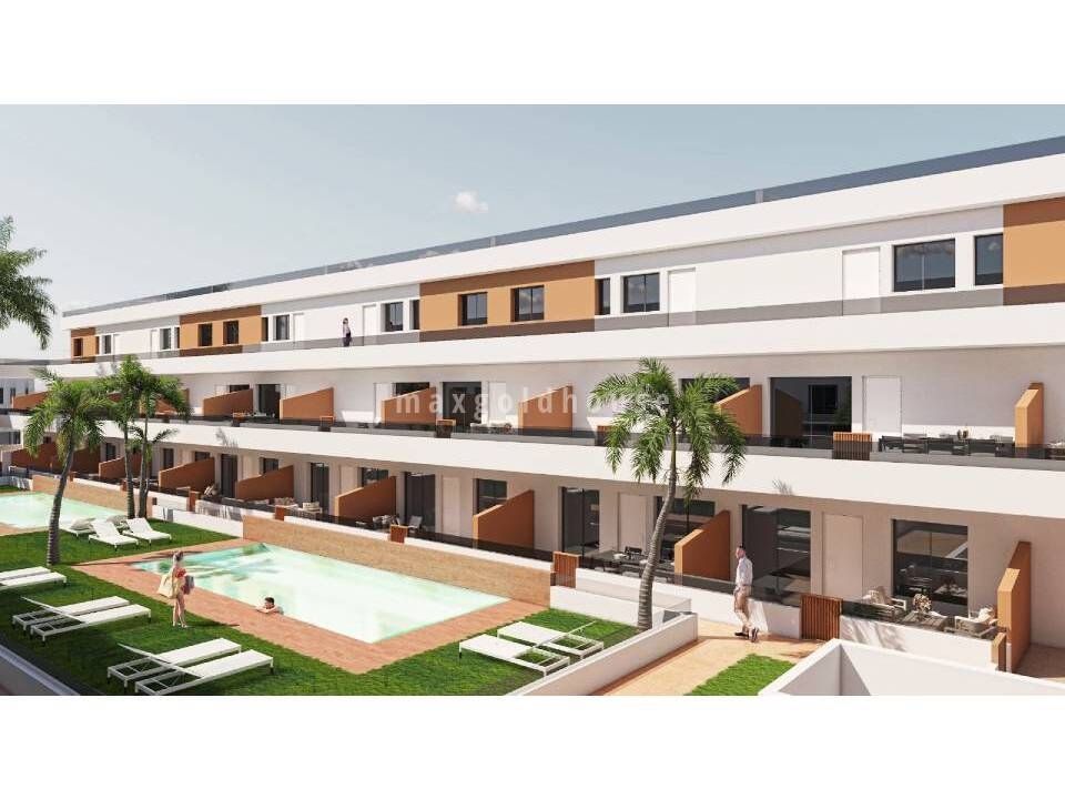 3 bedrooms Apartment in Alicante, Spain No. 239677