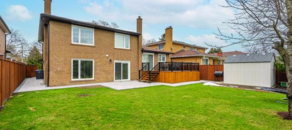 5 bedrooms House in Mississauga, Canada No. 896 5