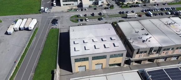 Entrepôt à Chiuduno, Italy 2550m² No. 364733 23
