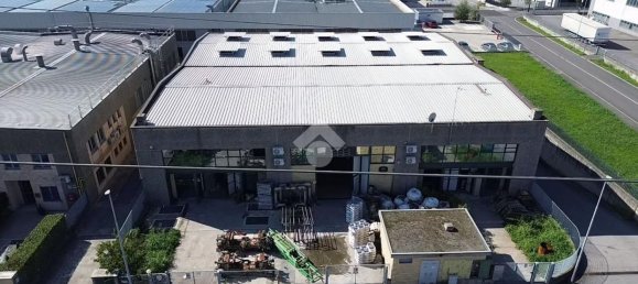 Entrepôt à Chiuduno, Italy 2550m² No. 364733 27