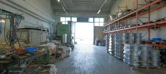 Entrepôt à Chiuduno, Italy 2550m² No. 364733 12