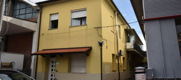 2 Schlafzimmer Wohnung in Cesena, Italy, Nr. 374618 2