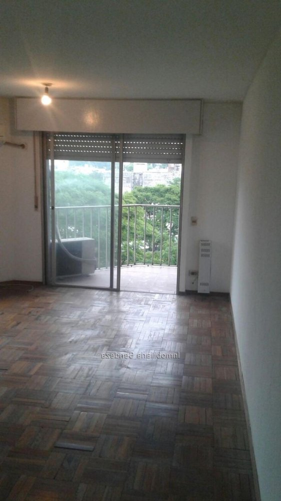 2 bedrooms Apartment in Montevideo, Uruguay No. 5186