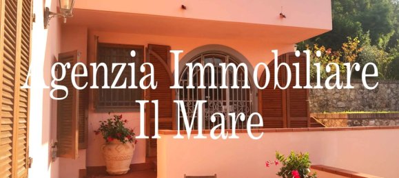 3 bedrooms Villa in Camaiore, Italy No. 169231 6