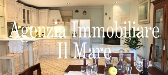 3 bedrooms Villa in Camaiore, Italy No. 169231 8