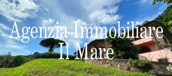 3 bedrooms Villa in Camaiore, Italy No. 169231 4