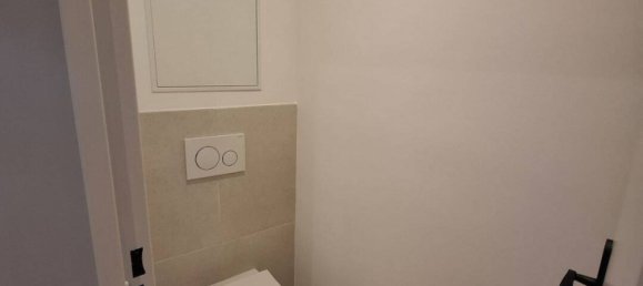 3 Schlafzimmer Wohnung in La Seyne-sur-Mer, France, Nr. 326981 7