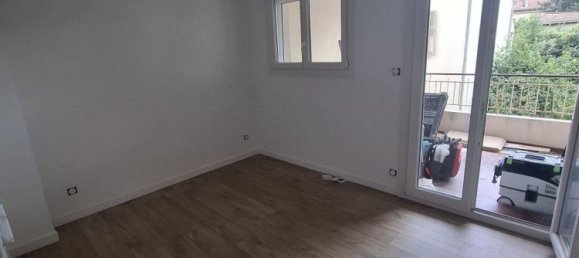 3 Schlafzimmer Wohnung in La Seyne-sur-Mer, France, Nr. 326981 6