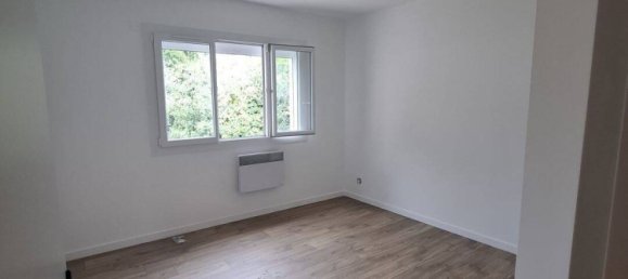 3 Schlafzimmer Wohnung in La Seyne-sur-Mer, France, Nr. 326981 5