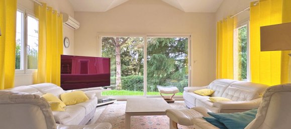 4 Schlafzimmer Haus in Bourg-en-Bresse, France, Nr. 350856 7