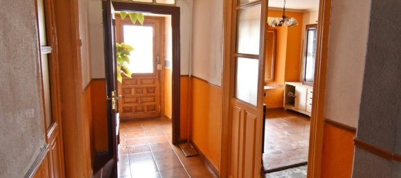 6 bedrooms House in Olmedo, Spain No. 112437 3