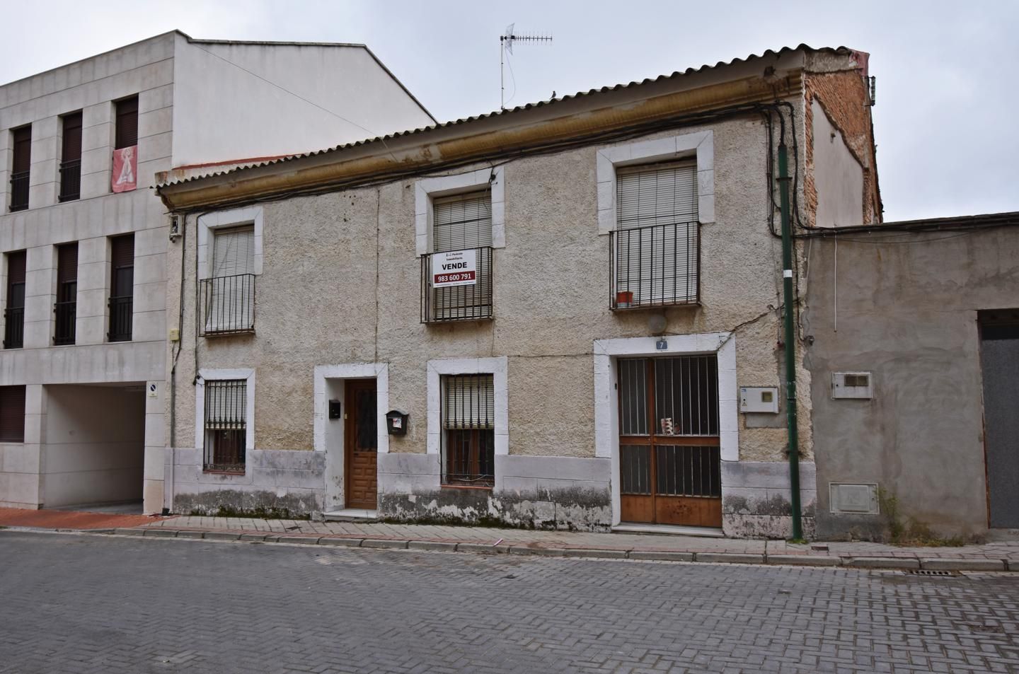 6 bedrooms House in Olmedo, Spain No. 112437