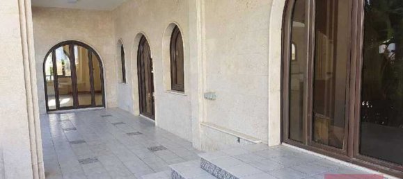 5 bedrooms Villa in Oroklini, Cyprus No. 20124 9