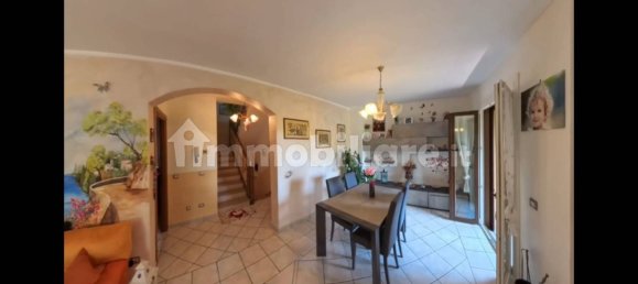 3 غرف نوم منزل في Malnate, Italy رقم 360440 9