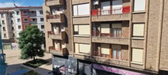 Apartamento T2 em Chartered Community of Navarre, Spain N.º 144235 11