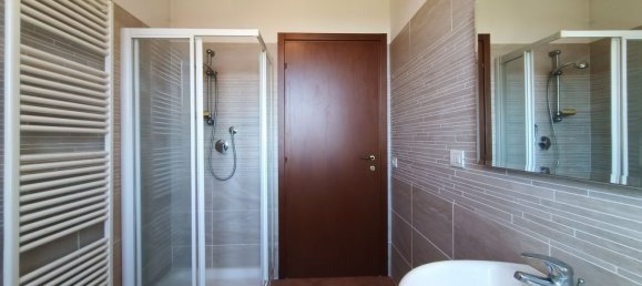 3-Zimmer Doppelhaus in San Prospero, Italy, Nr. 18762 18