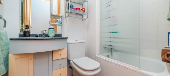 Apartamento de 3 dormitorios en Alcobendas, Spain No. 182377 8