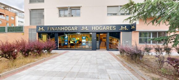 Apartamento de 3 dormitorios en Alcobendas, Spain No. 182377 30