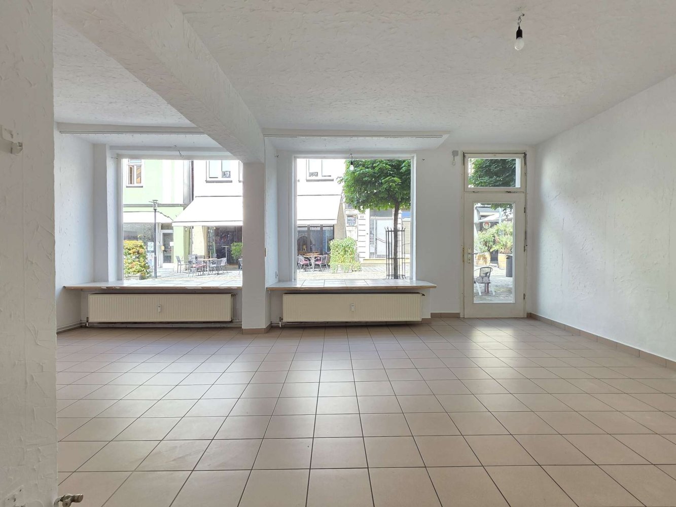 8 chambres Bâtiment à Coburg, Germany No. 234139