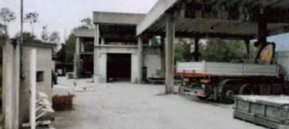 مستودع في Cittiglio, Italy 447متر مربع رقم 83064 10