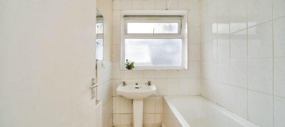 2 bedrooms House in East Ham, United Kingdom No. 11434 19