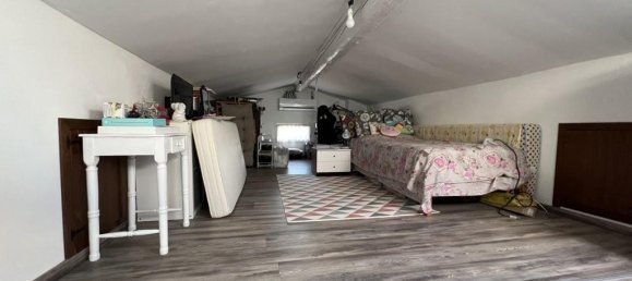 6 rooms Apartment in Cecina, Italy No. 82852 16