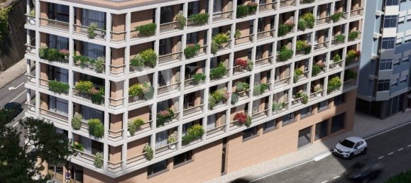 3 bedrooms Apartment in Porto, Portugal No. 255673 5