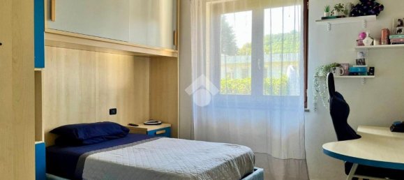 7 rooms House in Pozzuoli, Italy No. 23853 16