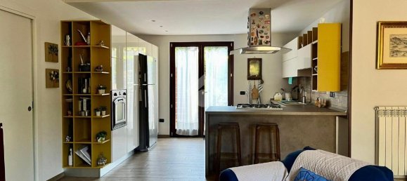 7 rooms House in Pozzuoli, Italy No. 23853 24