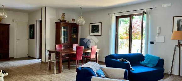 7 rooms House in Pozzuoli, Italy No. 23853 23