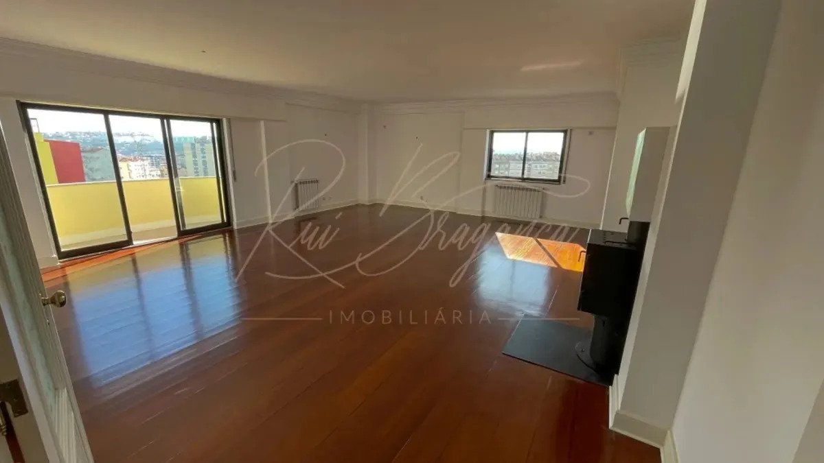 Apartamento T5 em Odivelas, Portugal N.º 117492