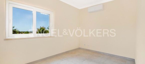 4 Schlafzimmer Villa in Almancil, Portugal, Nr. 123813 27