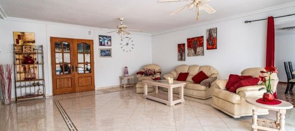 4 bedrooms Villa in Alicante, Spain No. 148875 7