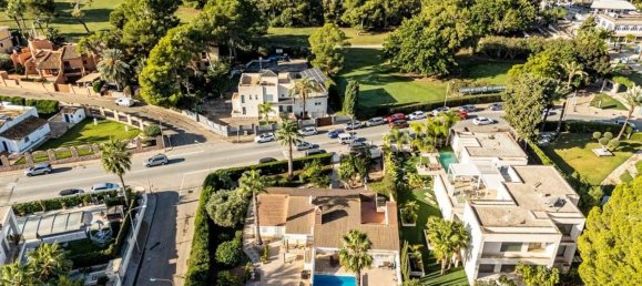 4 bedrooms Villa in Alicante, Spain No. 148875 23