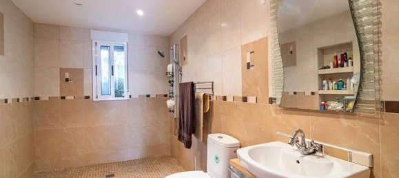 4 bedrooms Villa in Alicante, Spain No. 148875 20