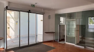 Bâtiment à Allentsteig, Austria 308m² No. 189043