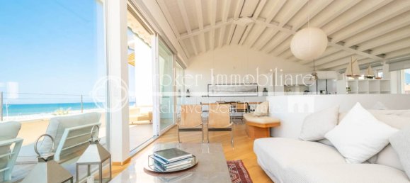 3 bedrooms Penthouse in Viareggio, Italy No. 270577 12