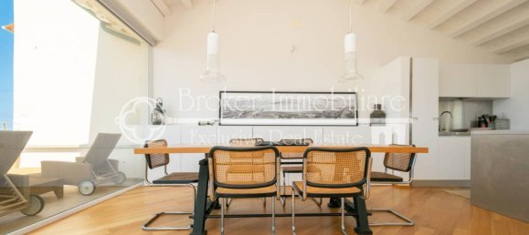 3 bedrooms Penthouse in Viareggio, Italy No. 270577 18