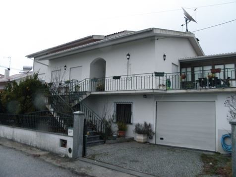 3 bedrooms House in Nogueira do Cravo, Portugal No. 25931