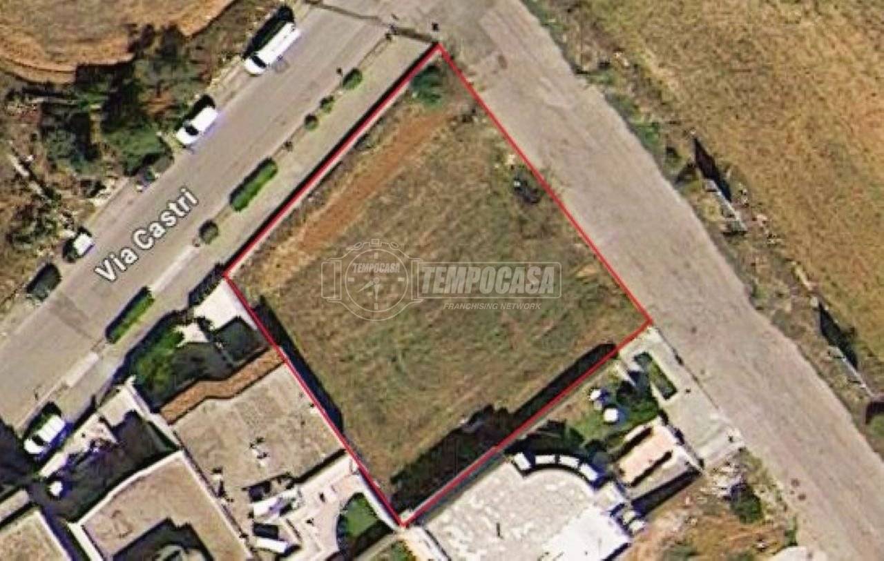 800m² Land in Caprarica di Lecce, Italy No. 330921