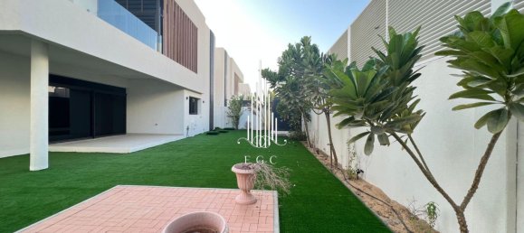5 bedrooms Villa in Yas Island, UAE No. 39250 11
