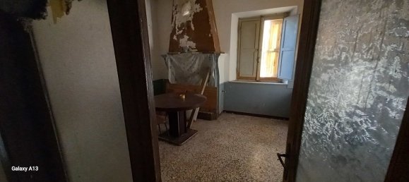 5 bedrooms House in Arcevia, Italy No. 296208 3