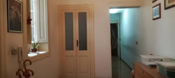 4-salle Appartement à Bari, Italy No. 123456 5
