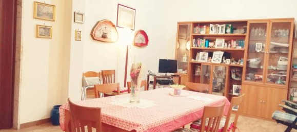 4-salle Appartement à Bari, Italy No. 123456 15